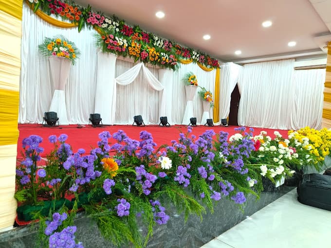 Contemporary LED & Floral Stage